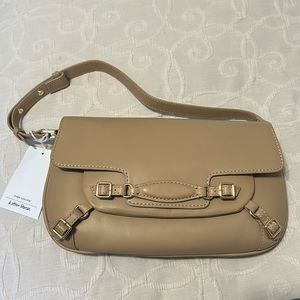 beige purse